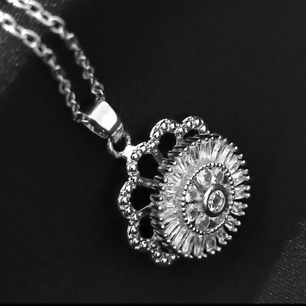 Royal Radiance Pendant Necklace