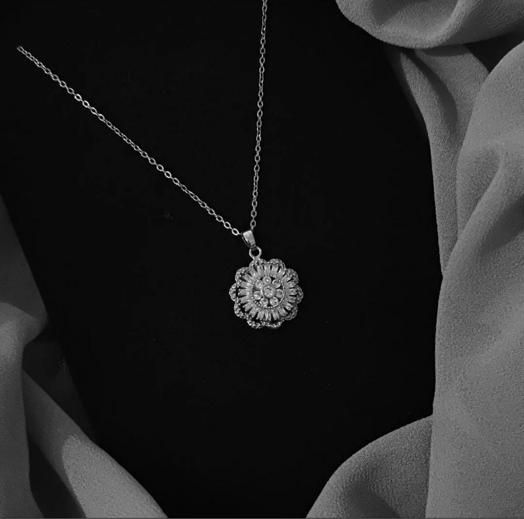 Royal Radiance Pendant Necklace