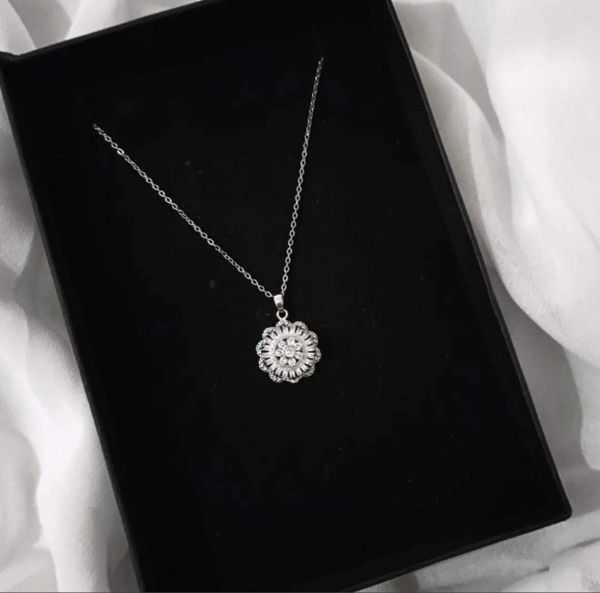 Royal Radiance Pendant Necklace